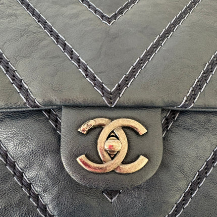 Sac Chanel Timeless chevrons bleus