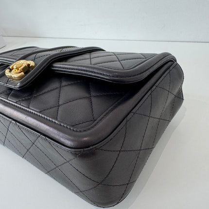 Sac Chanel rabat simple cc élégant medium
