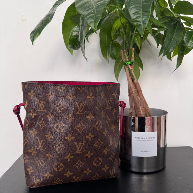 Pochette Louis Vuitton Noé Monogram