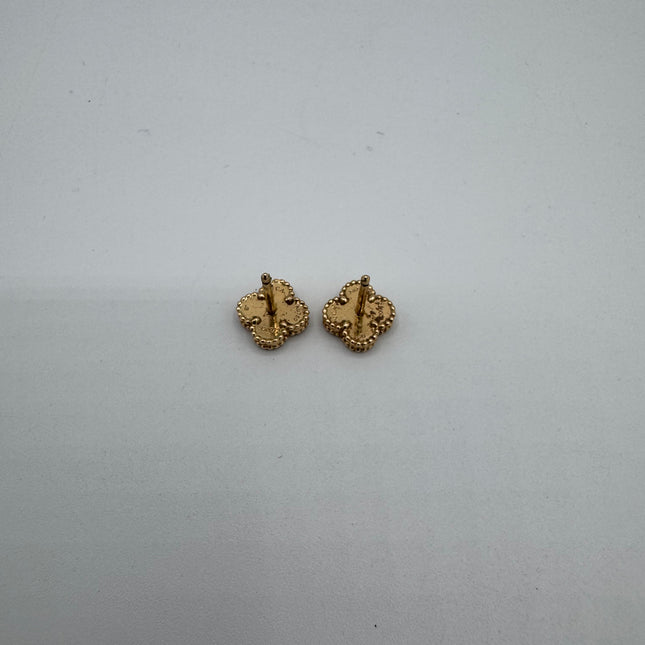 Puces d’oreilles sweet Alhambra Van Cleef & Arpels