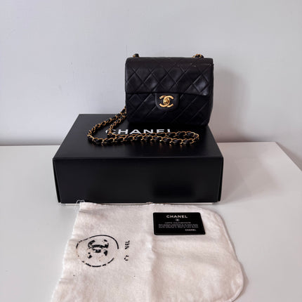 Sac Chanel Mini Square Timeless Noir