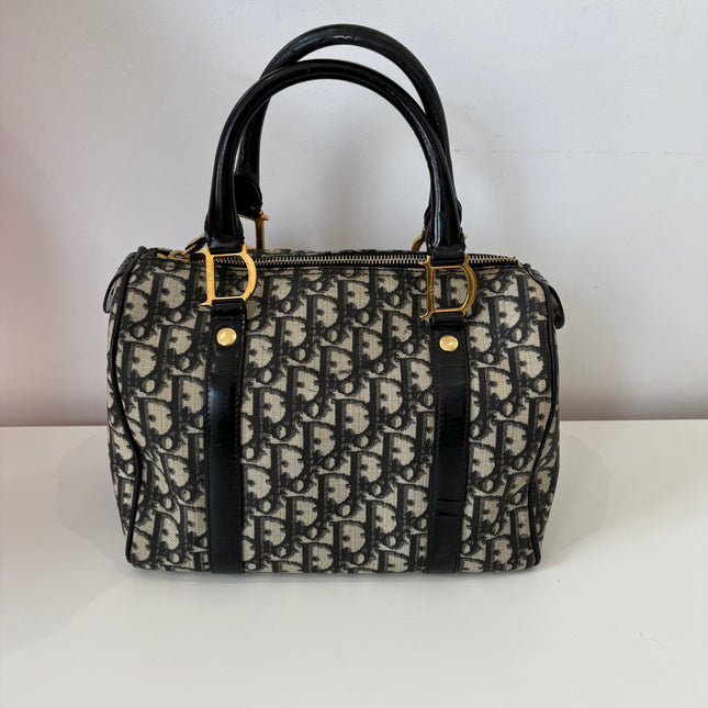 Sac Dior Trotter Bowling