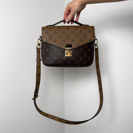 Pochette Métis Louis Vuitton Monogram reverse