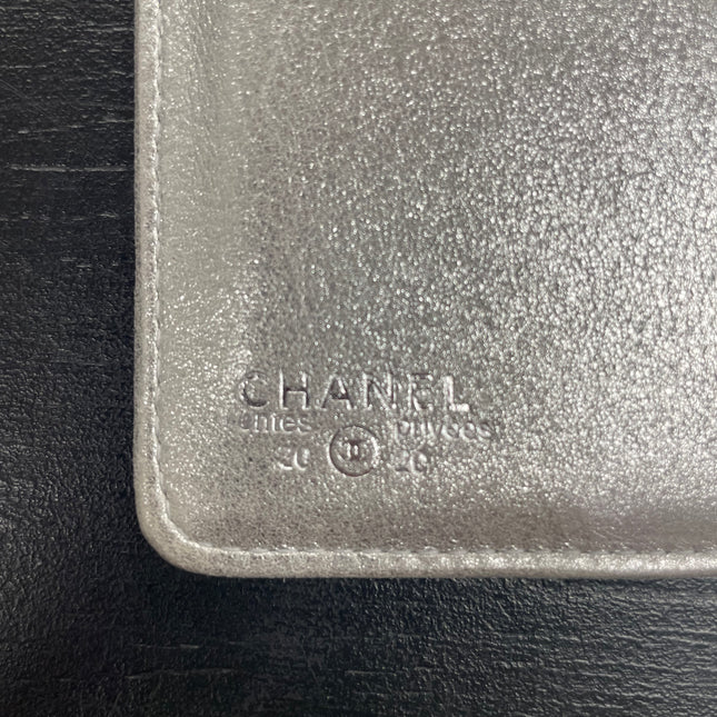 Portefeuille Chanel noir et argent