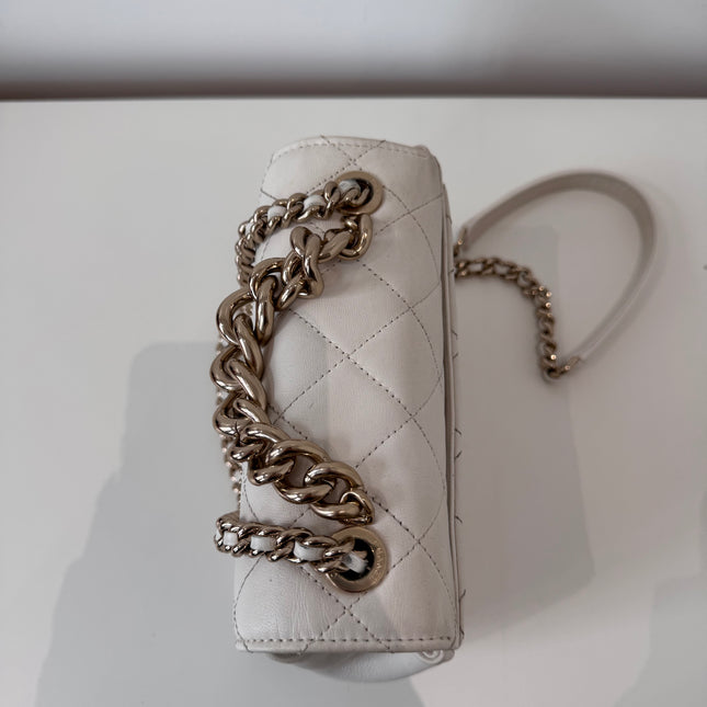 Sac Chanel caméra blanc cassé