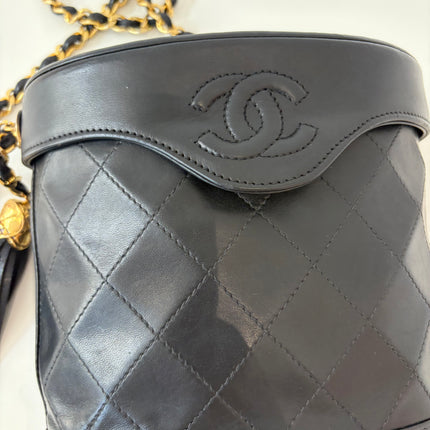 Sac Chanel Vanity bandoulière Tassel noir