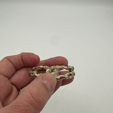 Broche Chanel double c perles