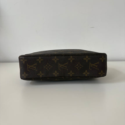 Trousse de toilette Louis Vuitton monogram 23cm