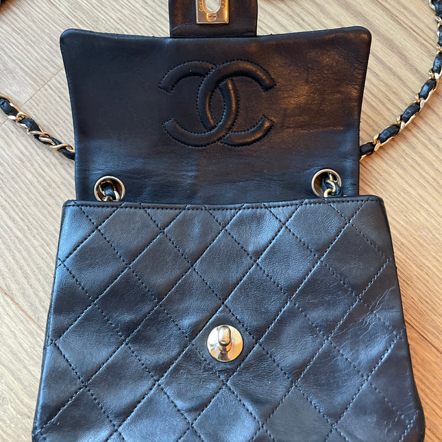 Chanel Mini square