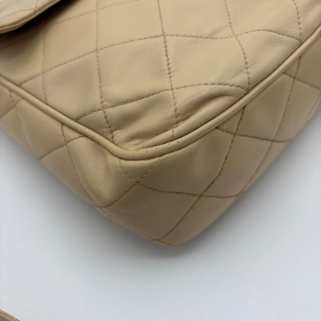 Sac Chanel caméra vintage beige