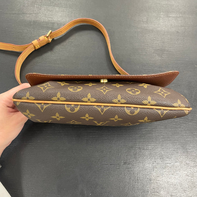 Sac Musette Louis Vuitton