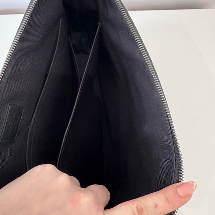 Sac Louis Vuitton Explorer Éclipse Monogram