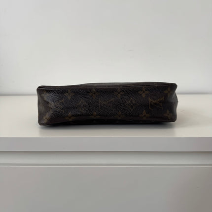 Trousse de toilette Louis Vuitton 23cm Monogram