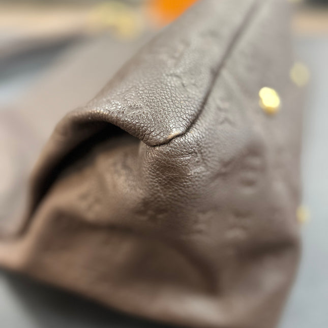Sac Louis Vuitton Artsy Mm