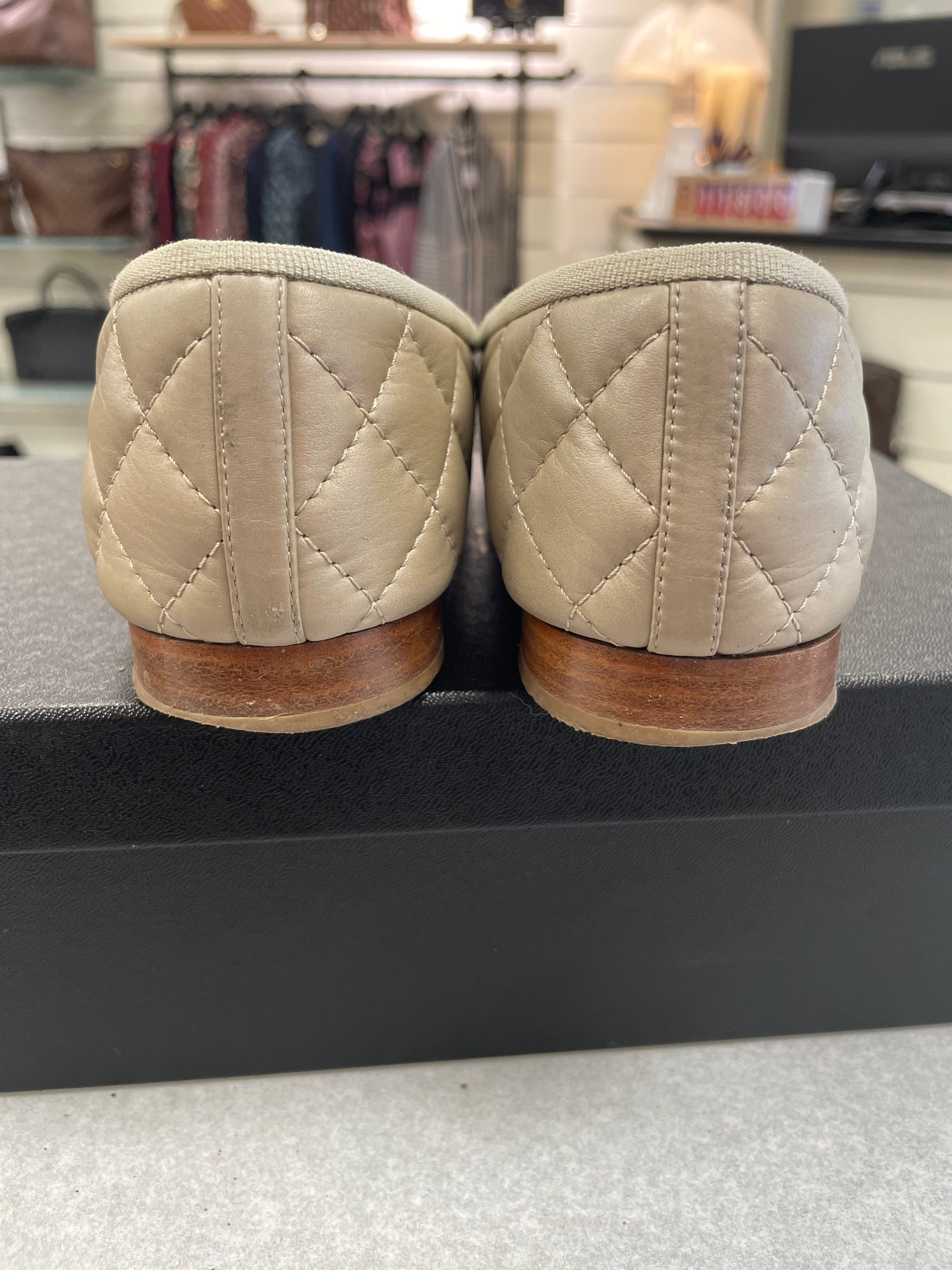 Ballerines Matelassées Chanel T36 – ACCESSIBLE LUXURY