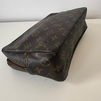 Trousse de toilette Louis Vuitton 28cm