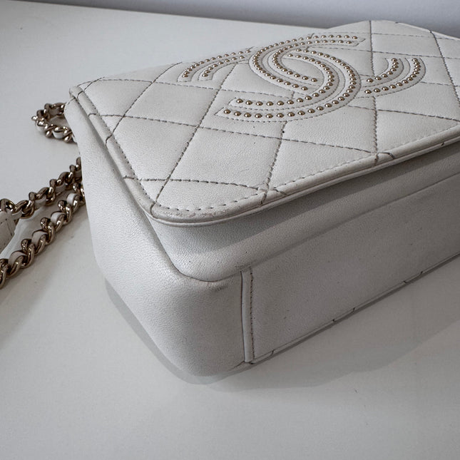 Sac Chanel caméra blanc cassé