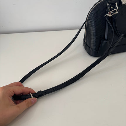 Sac Louis Vuitton BB Alma Cuir Épi Noir