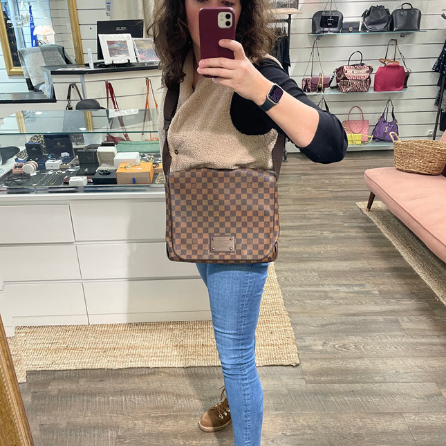 Pochette Brooklyn Louis Vuitton