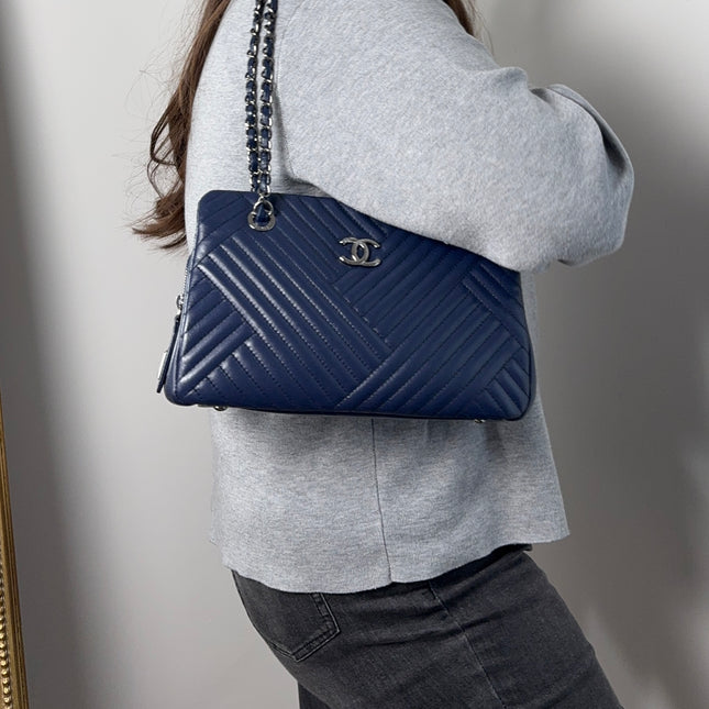 Sac Chanel Cabas Chevrons Bleu Marine