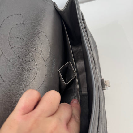 Sac Chanel 2.55 Argent Irisé 28cm