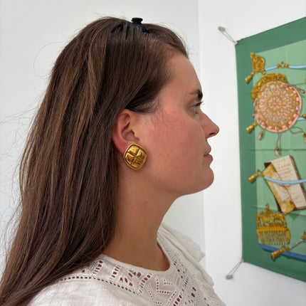 Boucles d’oreilles Chanel Vintage Clip matelassées