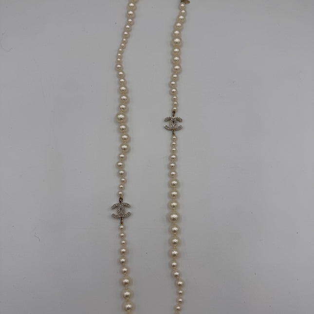 Sautoir Chanel perles