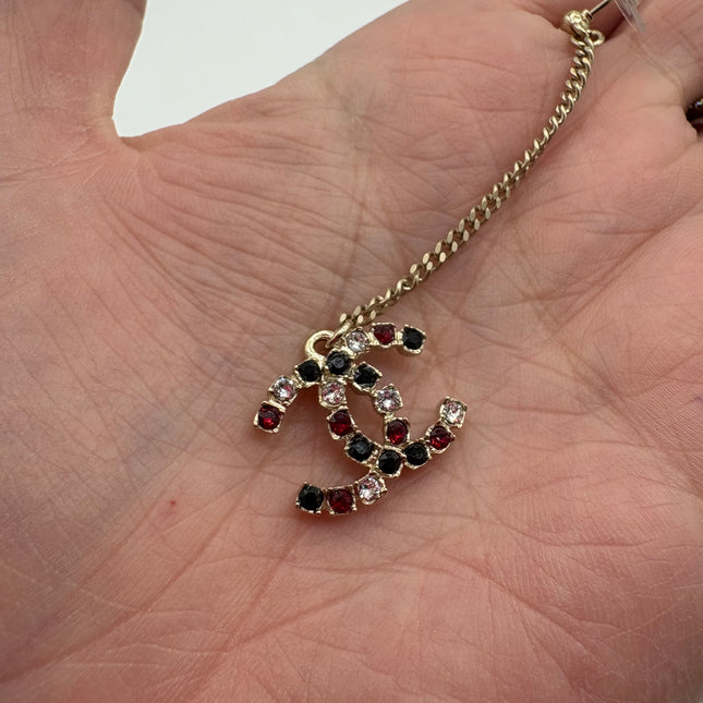 Boucles d’oreilles pendantes Chanel