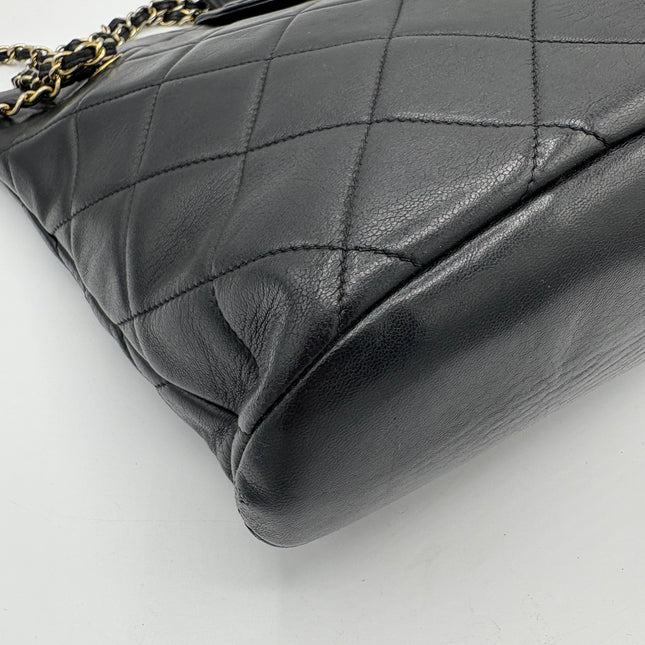 Sac Chanel seau vintage
