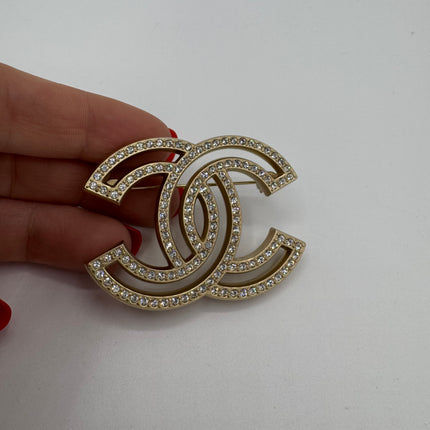 Broche Chanel Strass