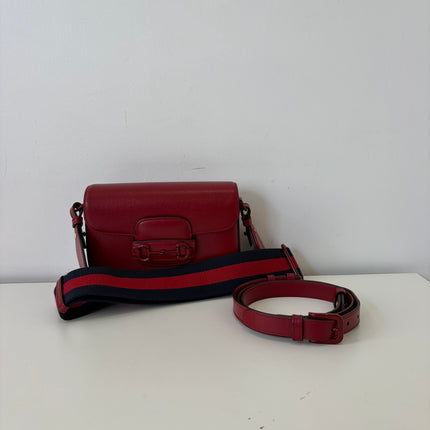 Sac Gucci Horsebit 1955 PM Cuir Rouge Éteint