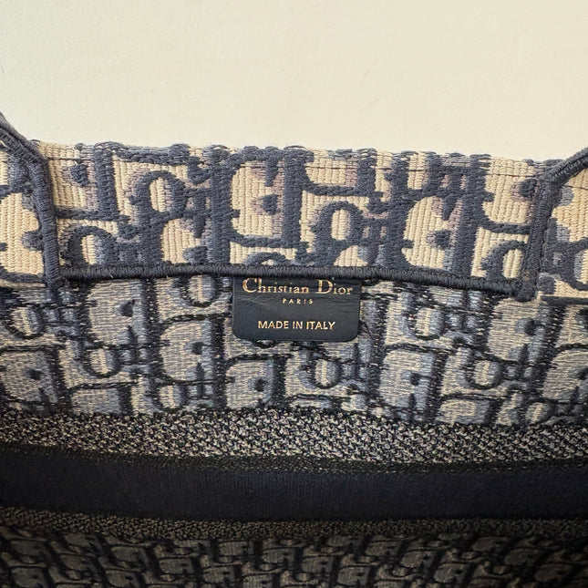 Sac Dior Book Tote Medium