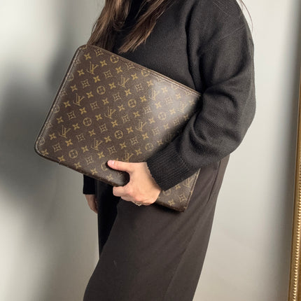 Pochette XXL Louis Vuitton