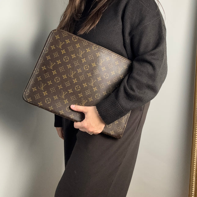 Pochette XXL Louis Vuitton