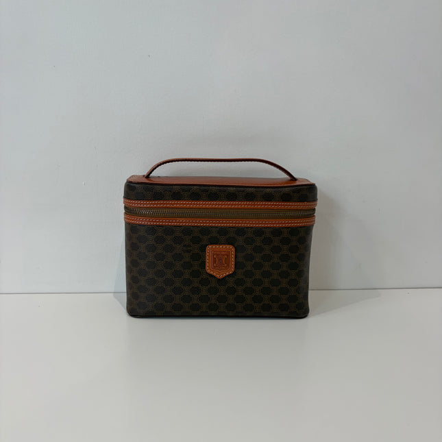 Vanity Celine PM vintage Macadam