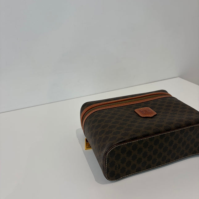 Vanity Celine PM vintage Macadam