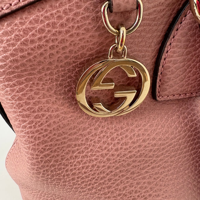 Sac à main Gucci GG charm moyen