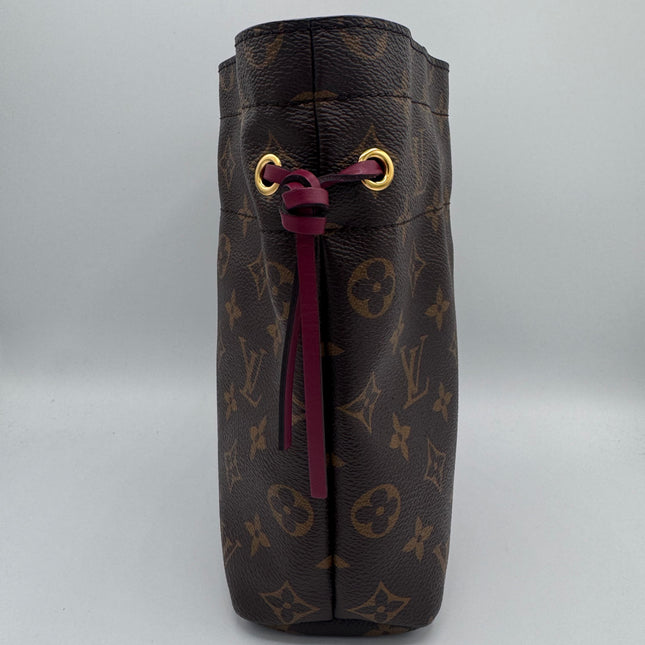 Pochette Louis Vuitton Noé Monogram