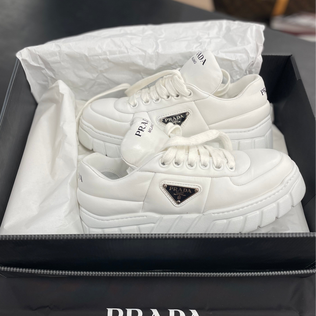 Basket Prada en cuir blanc T36