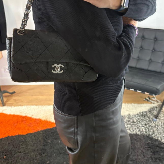 Sac Chanel Classic flap caviar