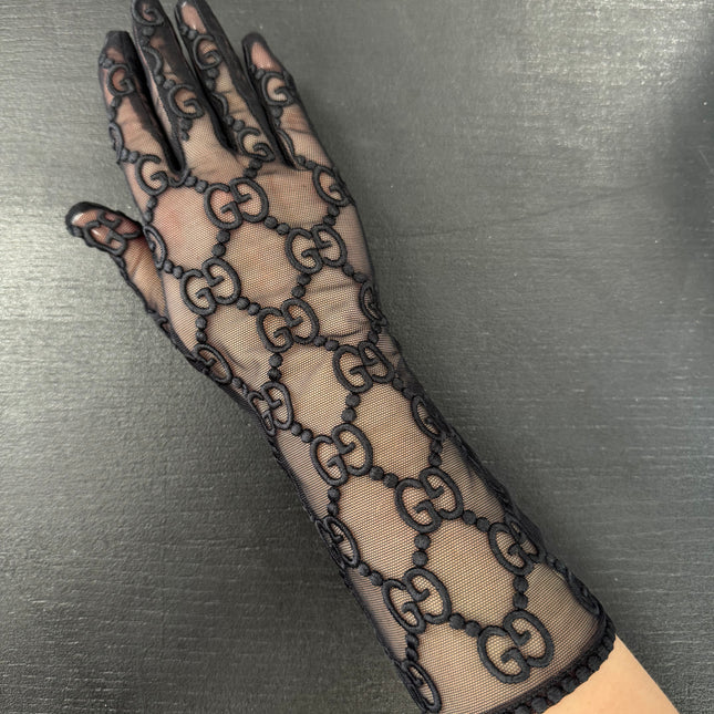Gants Gucci en tulle GG