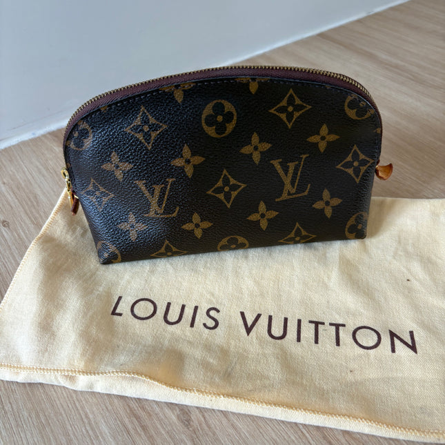 Louis Vuitton pochette cosmétique Pm