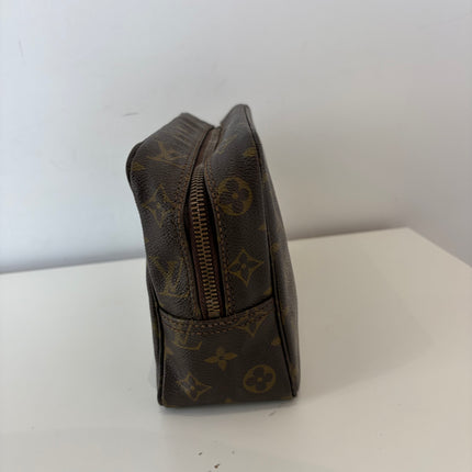 Trousse de toilette 28 Louis Vuitton