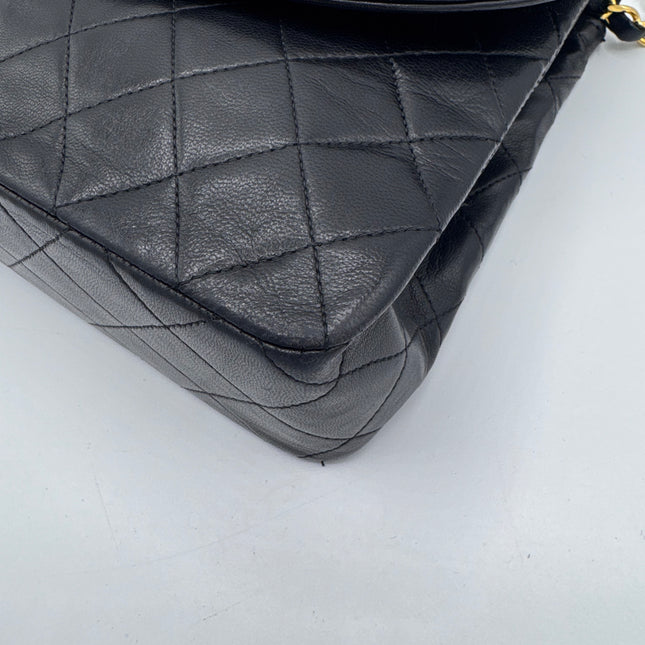 Sac Chanel classique flap grand bandoulière vintage