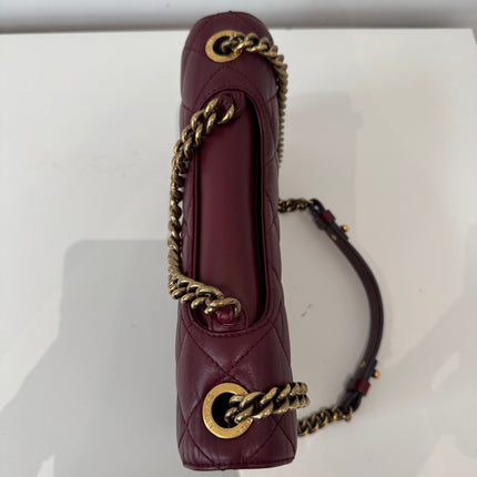 Sac Chanel Perfect Edge bordeaux épaule