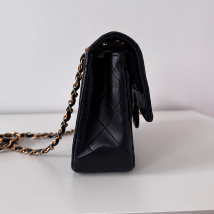 Sac Chanel Timeless 23cm Vintage noir