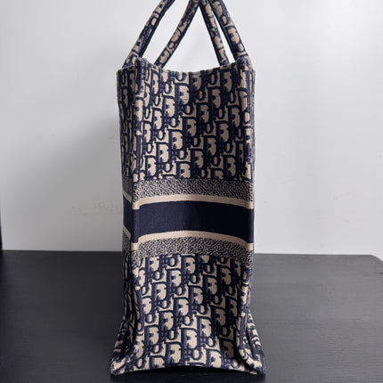 Sac Dior Tote Book large