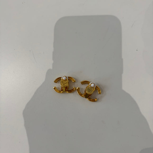 Boucles d'oreilles Chanel CC à clips