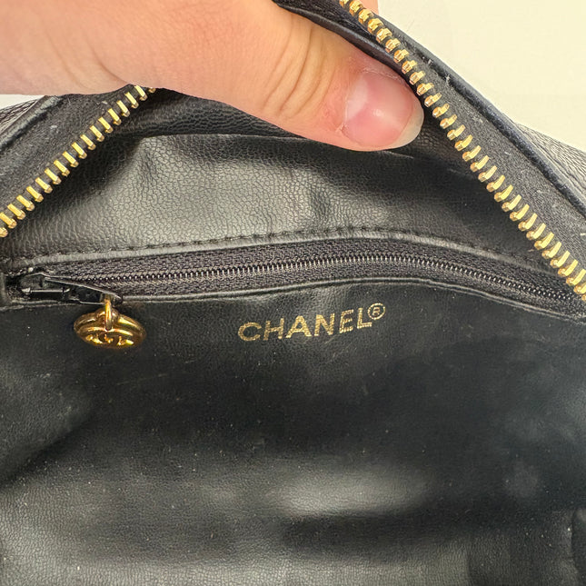 Trousse Chanel cuir caviar