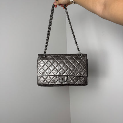 Sac Chanel 2.55 Argent Irisé 28cm